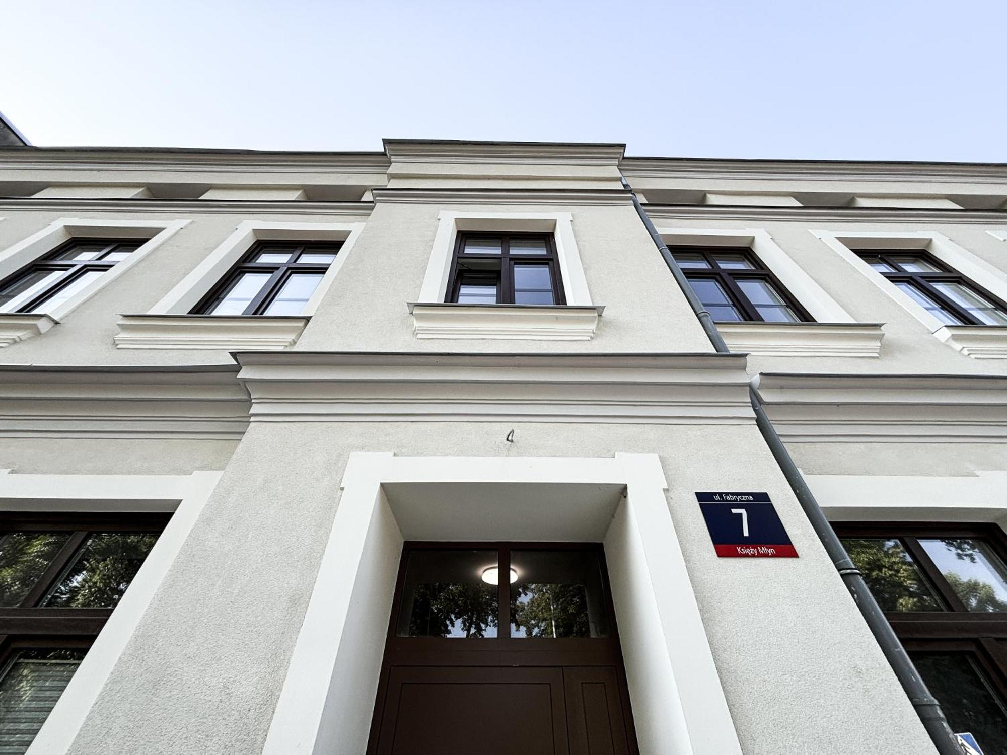 Polpo Apartments - Fabryczna 7 ウッチ エクステリア 写真